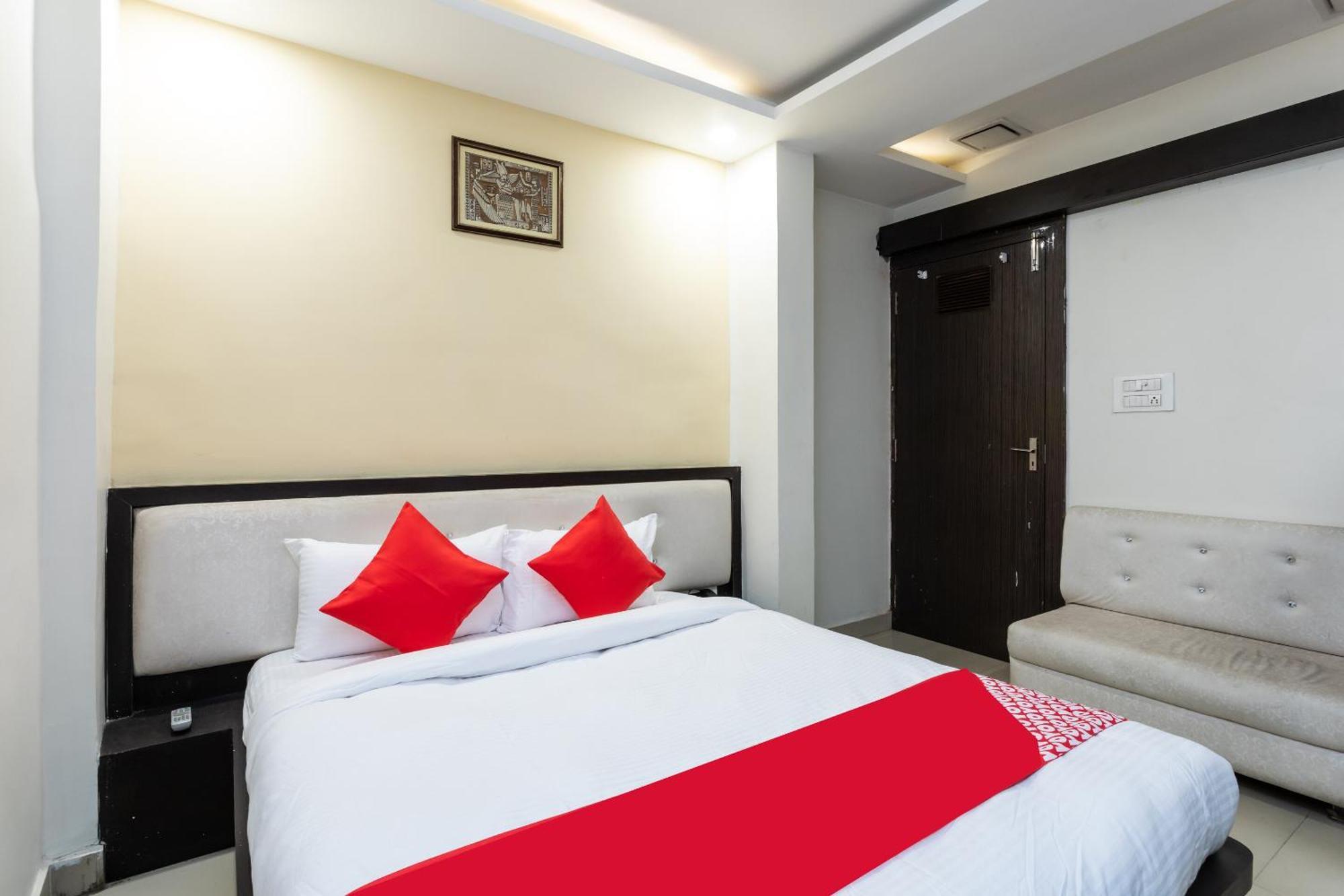 Spot On Hotel Trishla 보팔 외부 사진